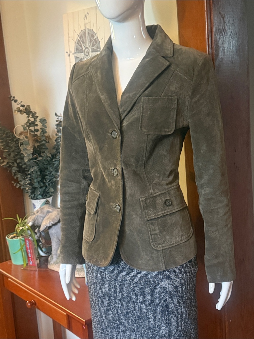 Style&Co size s, Women's Olive Green 100% suede genuine leather Button Jacket